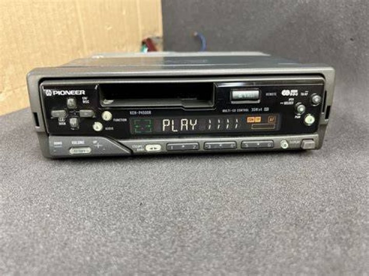 Does Pioneer still make CD player?