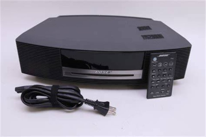 What kind of radio does a CD player have?