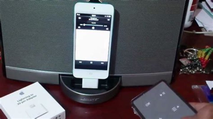 Why is my iPod Touch not playing in my SoundDock?